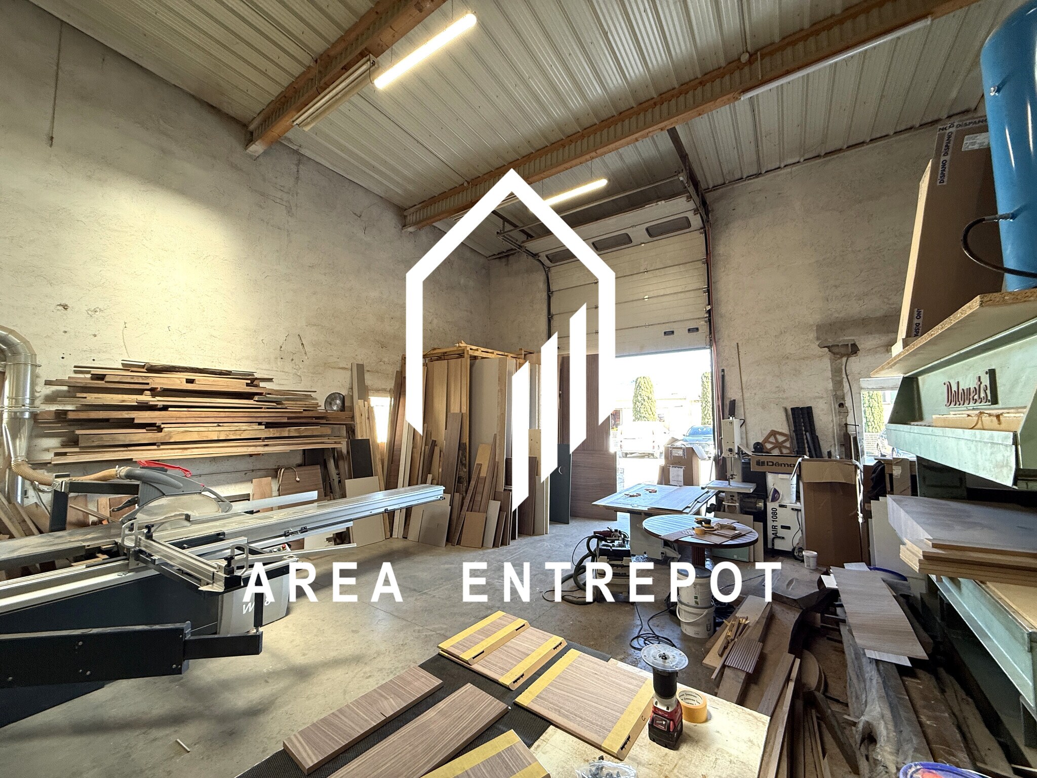 Flex in Aubagne for lease Primary Photo- Image 1 of 7