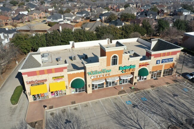 Plus de détails pour 1205 E Debbie Ln, Mansfield, TX - Commerce de détail à vendre