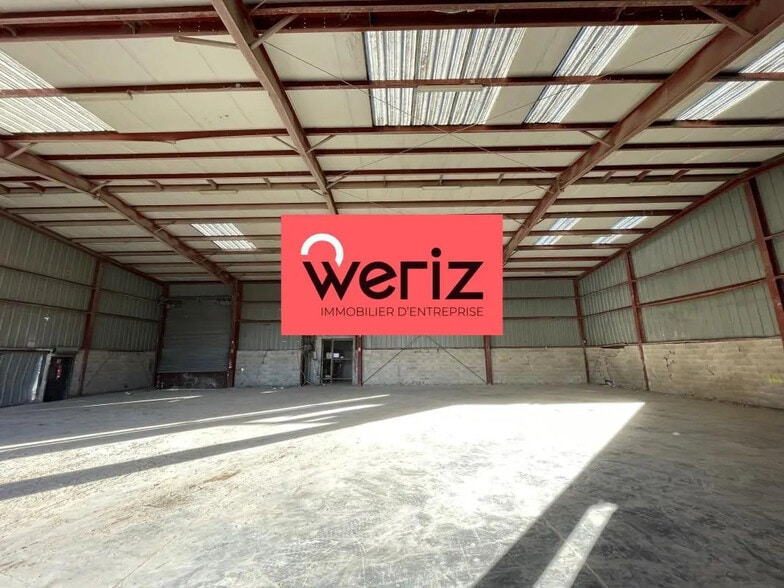 Office in Aubagne for lease - Interior Photo - Image 2 of 9