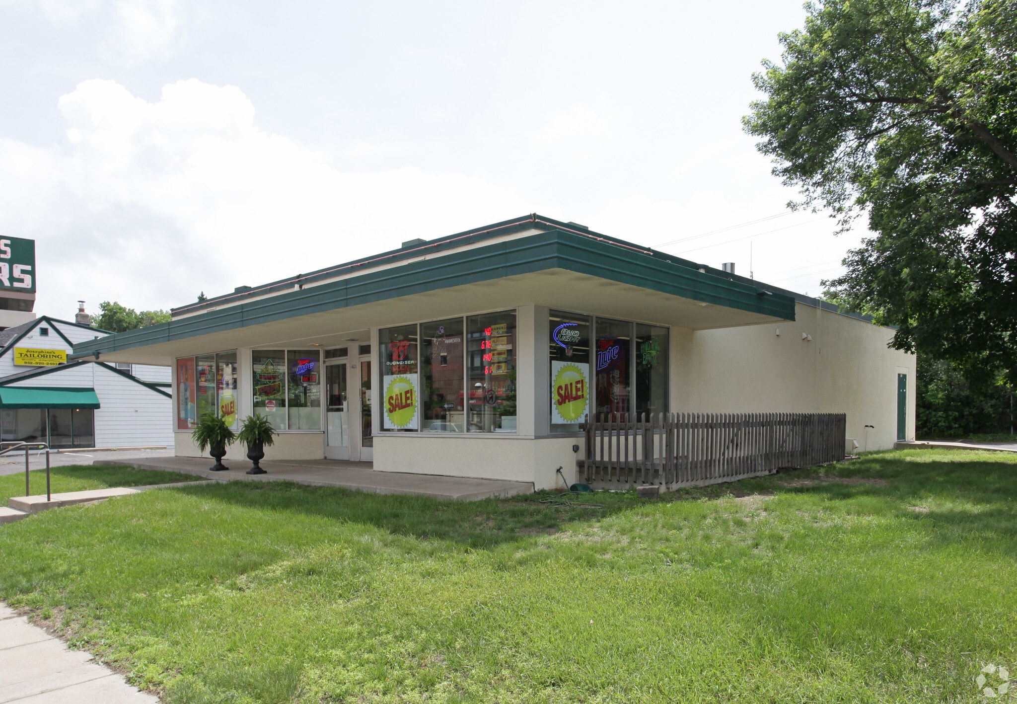 4631 Excelsior Blvd, Saint Louis Park, MN for sale Building Photo- Image 1 of 3