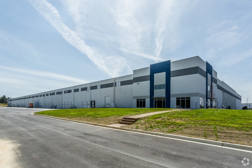7437 Polk Ln, Olive Branch, MS à louer - Photo du bâtiment - Image 2 de 2