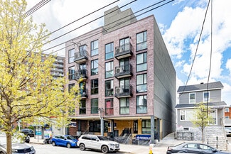 Plus de détails pour 55-44 97th Pl, Corona, NY - Multi-résidentiel à vendre