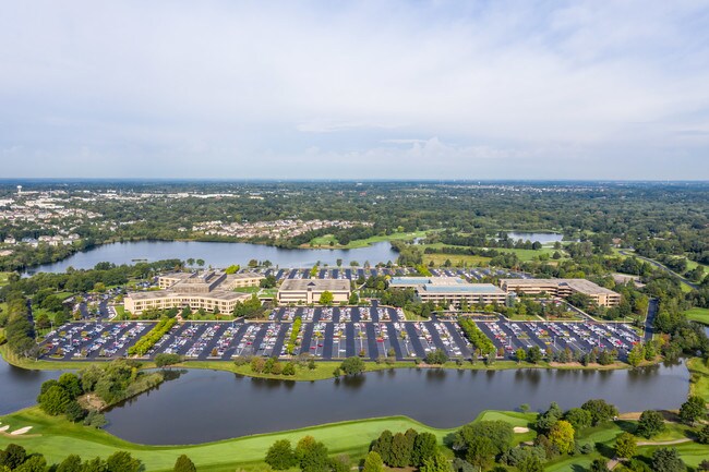 Plus de détails pour 1 Corporate Dr, Long Grove, IL - Bureau, Commerce de détail à louer