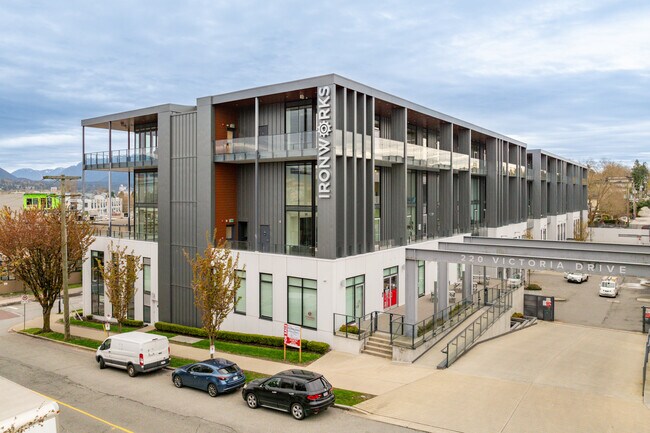 Plus de détails pour 1900-1990 Pandora St, Vancouver, BC - Bureau à louer