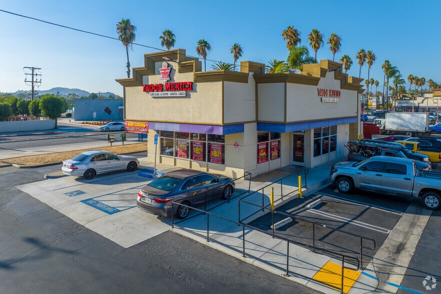 2298 S Garey Ave, Pomona, CA à vendre - Photo du bâtiment - Image 2 de 7