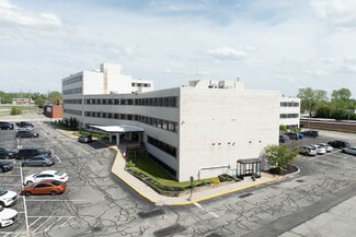 Plus de détails pour 21100 Southgate Park Blvd, Maple Heights, OH - Bureau à vendre