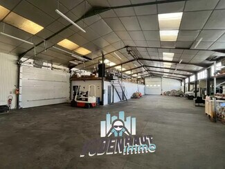 Plus de détails pour Local d'activités à louer