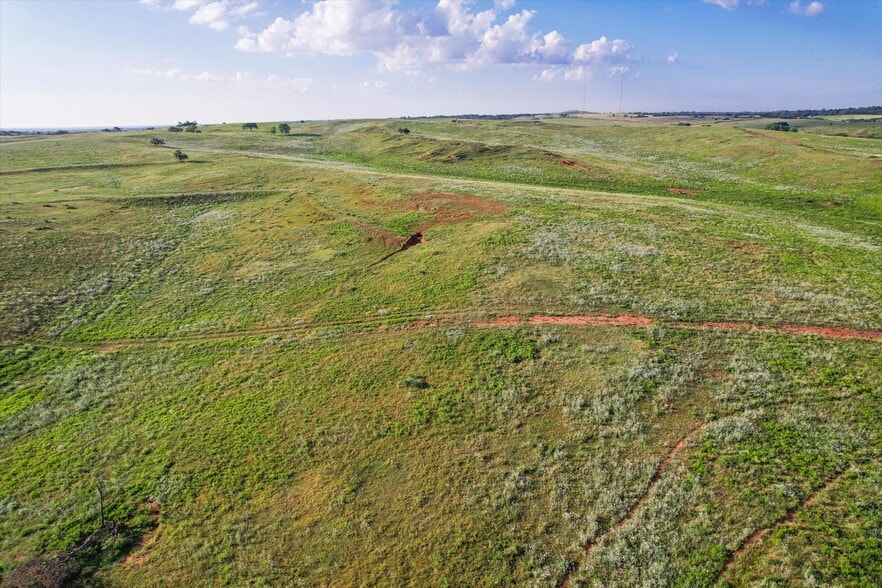 10807 N 1960 Rd, Elk City, OK for sale - Aerial - Image 3 of 90