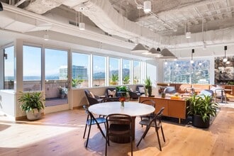 500 N Brand Blvd, Glendale, CA à louer Photo intérieure- Image 2 de 6