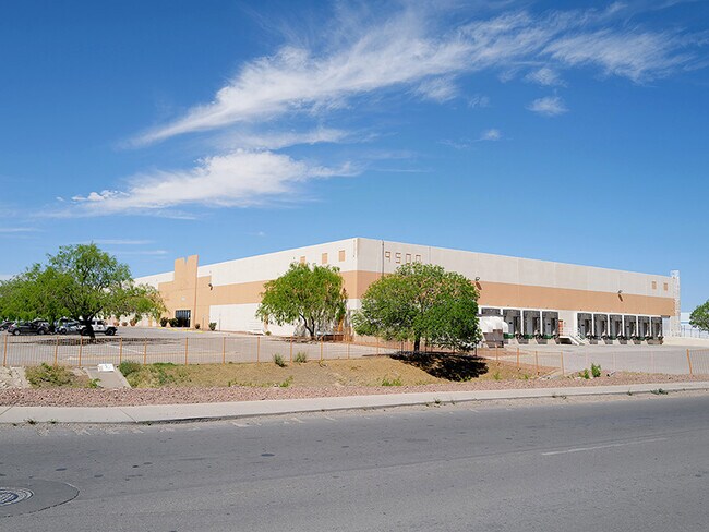 More details for 9500 Plaza Cir, El Paso, TX - Industrial for Lease