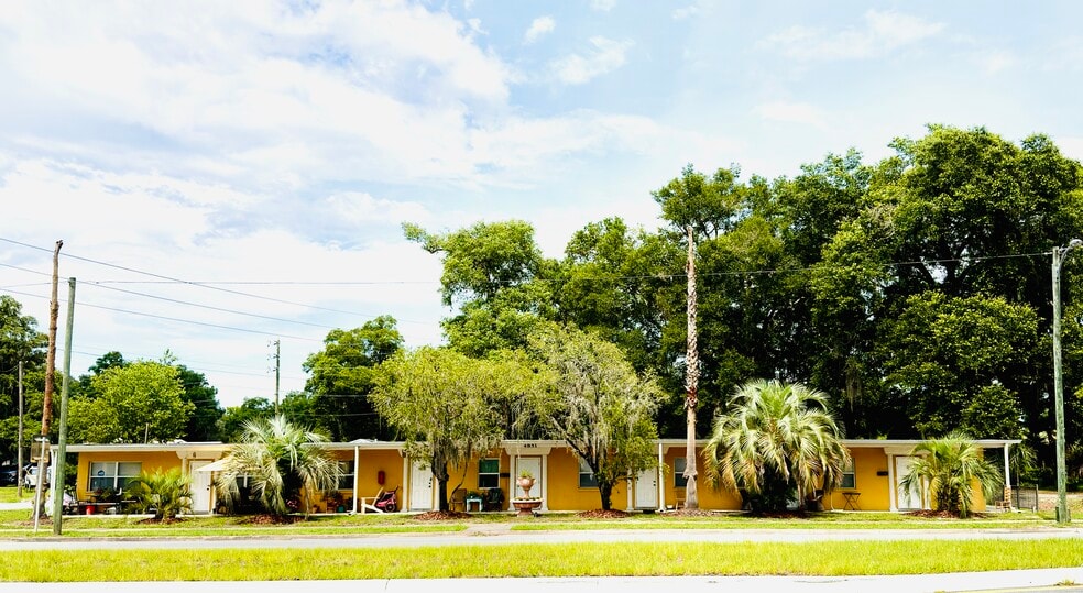 4851 US Highway 17, De Leon Springs, FL for sale - Building Photo - Image 2 of 7