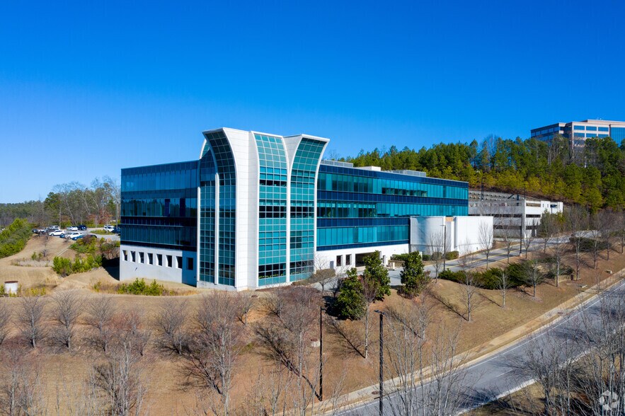 3330 Preston Ridge Rd, Alpharetta, GA à louer - Photo du bâtiment - Image 2 de 41
