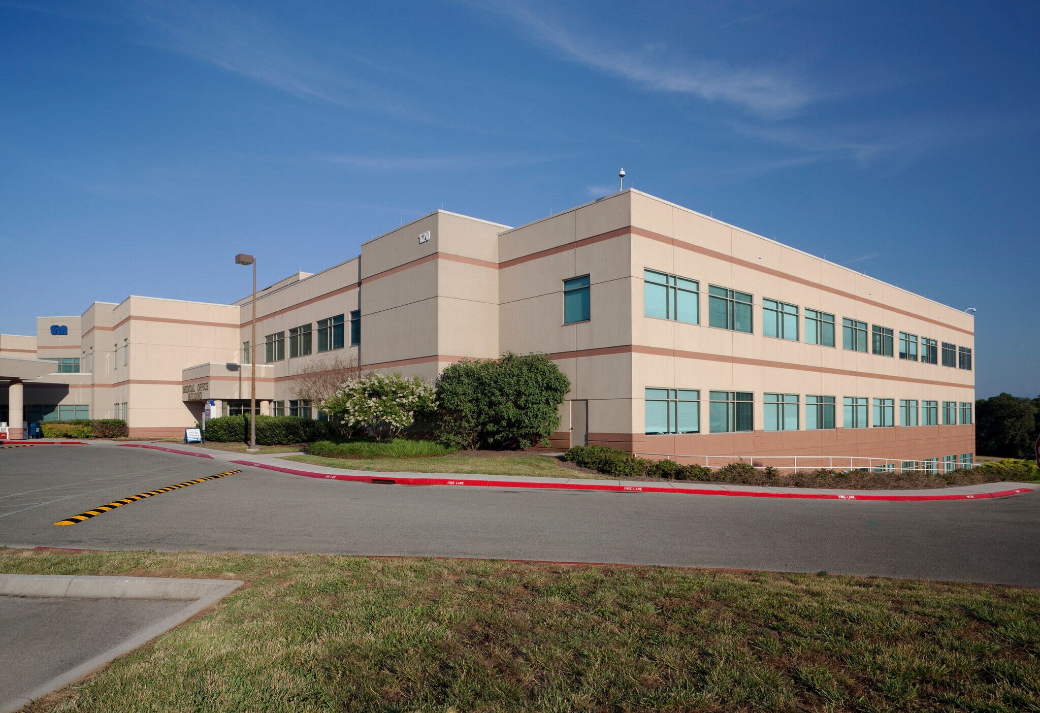 120 Hospital Dr, Jefferson City, TN à louer Photo principale- Image 1 de 11