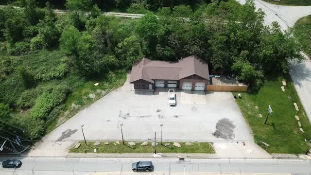 700 Rodi Rd, Pittsburgh, PA à vendre - Vidéo sur l’inscription commerciale - Image 2 de 13