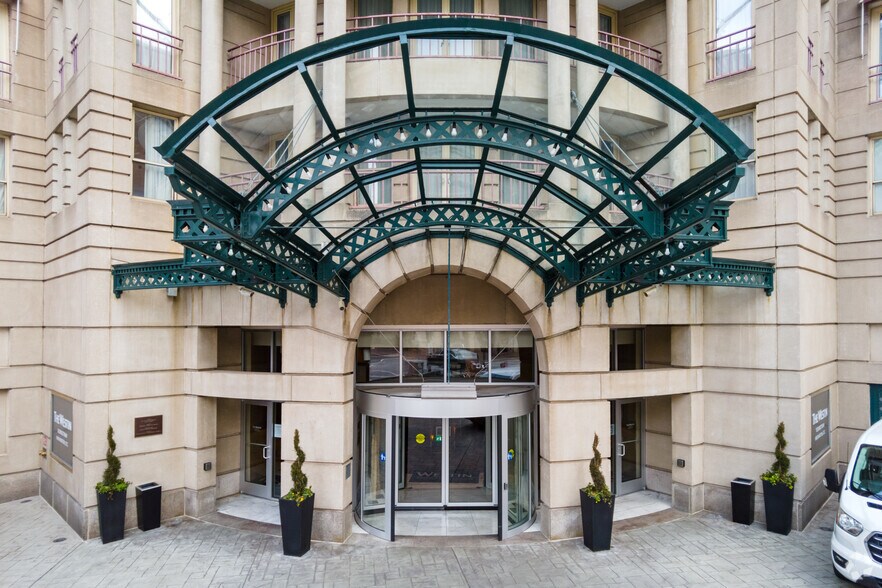 2350 M St NW, Washington, DC à louer - Photo du bâtiment - Image 3 de 3