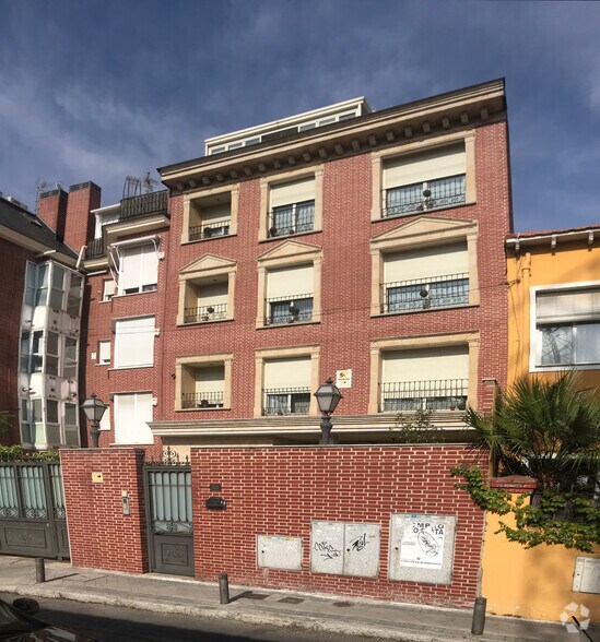 Immeuble residentiel dans Madrid, Madrid à vendre - Photo intérieure - Image 2 de 9