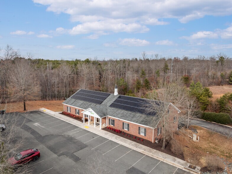 95 Zion Station Ct, Troy, VA for sale - Building Photo - Image 2 of 86