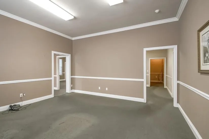 1330 Park Dr, Mandeville, LA for sale - Interior Photo - Image 3 of 10
