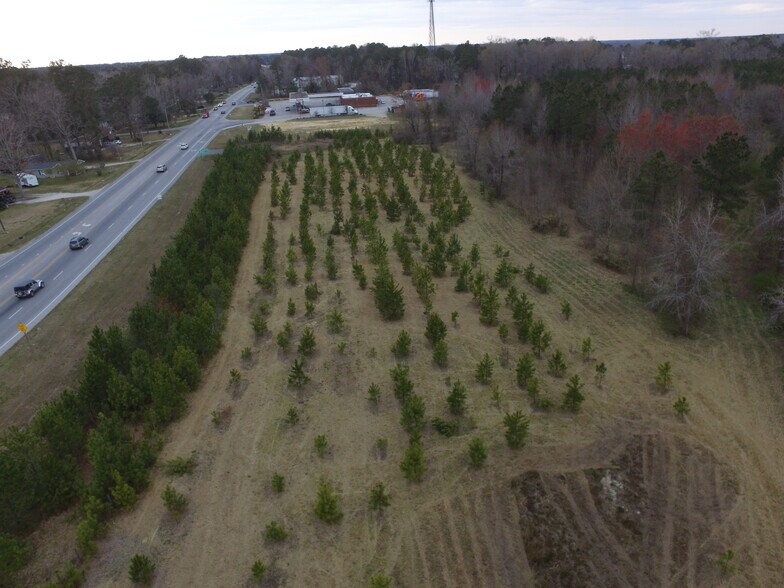300 Washington Post Rd, New Bern, NC à vendre - Photo principale - Image 1 de 5