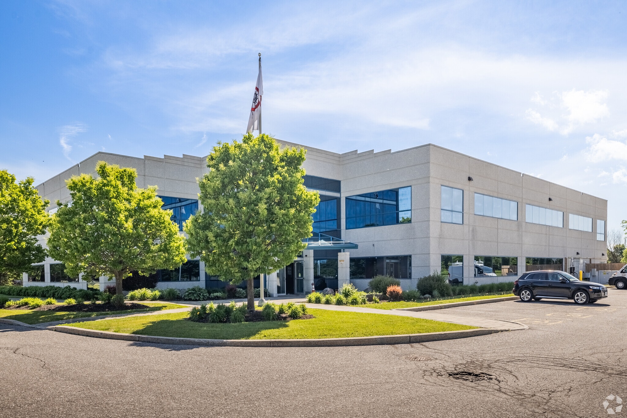 3000 Solandt Rd, Ottawa, ON for lease Primary Photo- Image 1 of 4