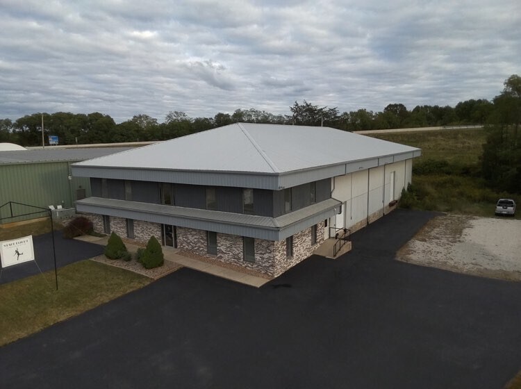 2423 W Industrial Park Dr, Bloomington, IN for sale - Building Photo - Image 1 of 1