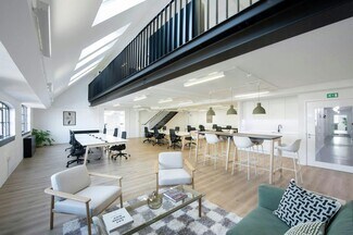 Plus de détails pour 14 Gowers Walk, Londres - Bureau à louer