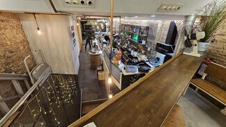 Plus de détails pour Commerce de détail à louer