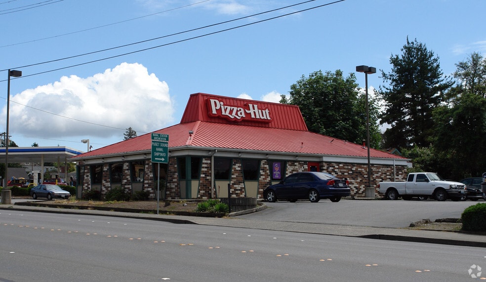 2119 6th St, Bremerton, WA for sale - Primary Photo - Image 1 of 3