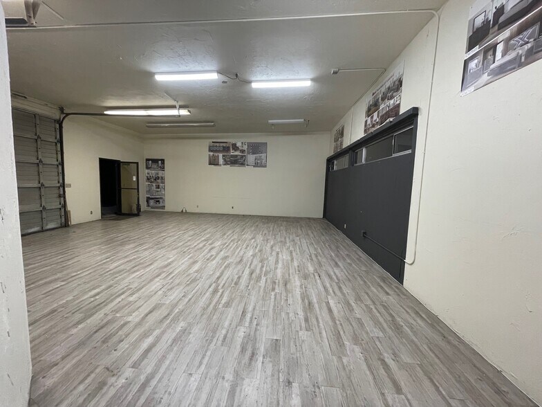 7643 Foothill Blvd, Tujunga, CA à louer - Photo du bâtiment - Image 1 de 12