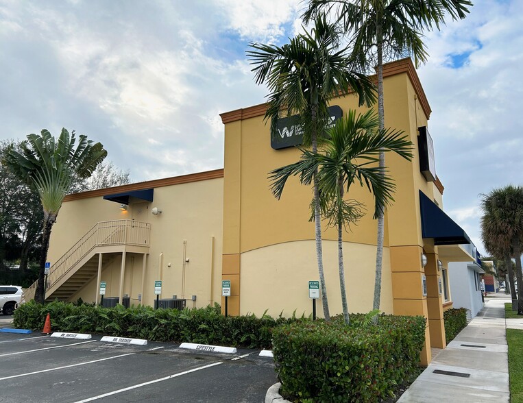 1222 S Andrews Ave, Fort Lauderdale, FL à vendre - Photo principale - Image 1 de 19