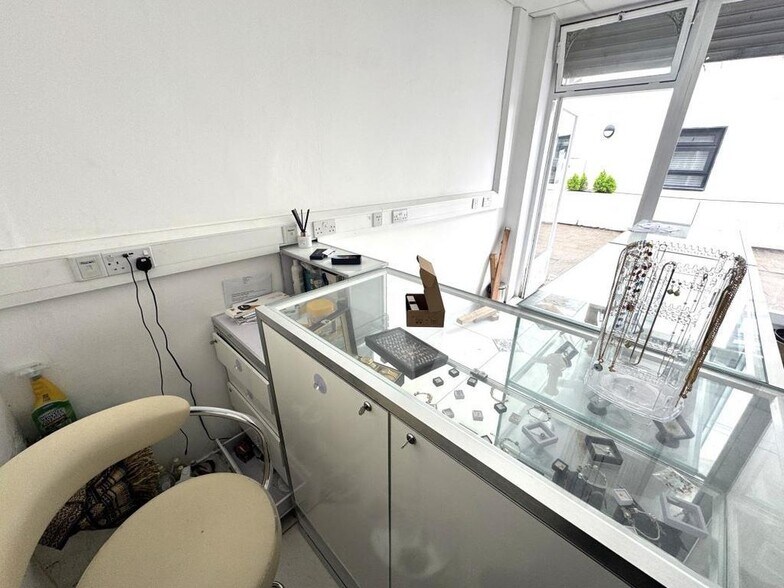 14-18 Scotland Green, Londres à vendre - Photo du bâtiment - Image 3 de 14