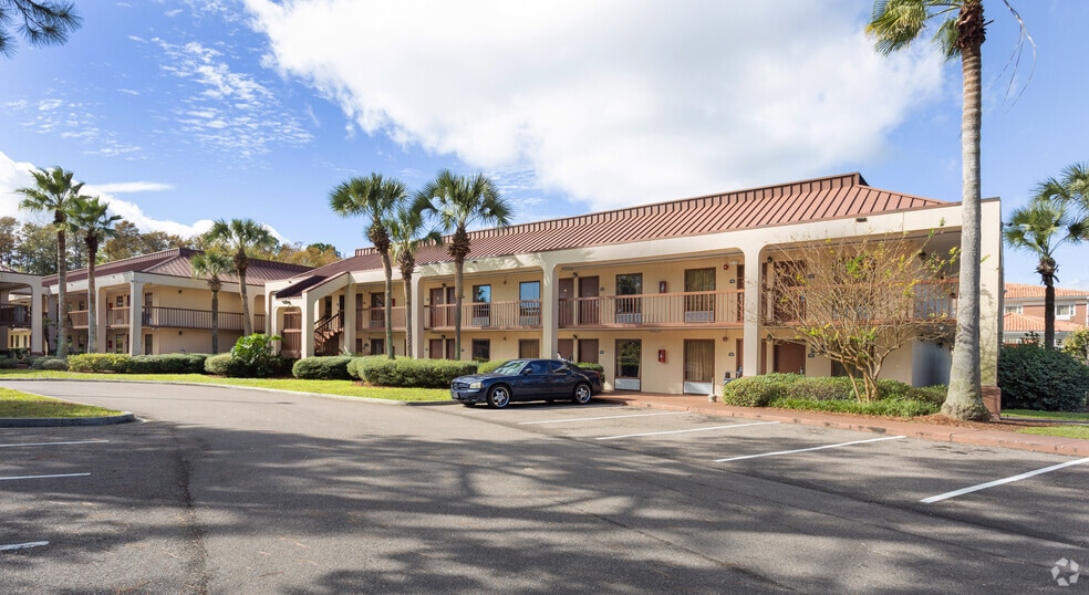 1170 Airport Rd, Jacksonville, FL for sale - Building Photo - Image 2 of 9