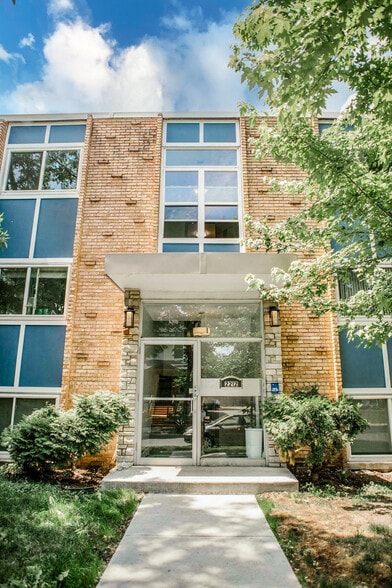 2212 Bryant Ave S, Minneapolis, MN for sale - Building Photo - Image 1 of 1