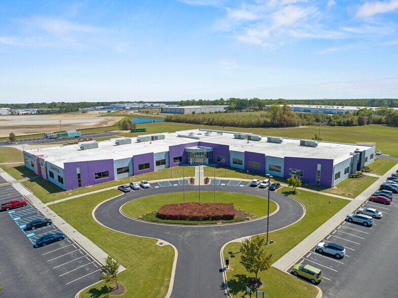 2701 Alex Lee Blvd, Florence, SC à louer - Photo du bâtiment - Image 3 de 10