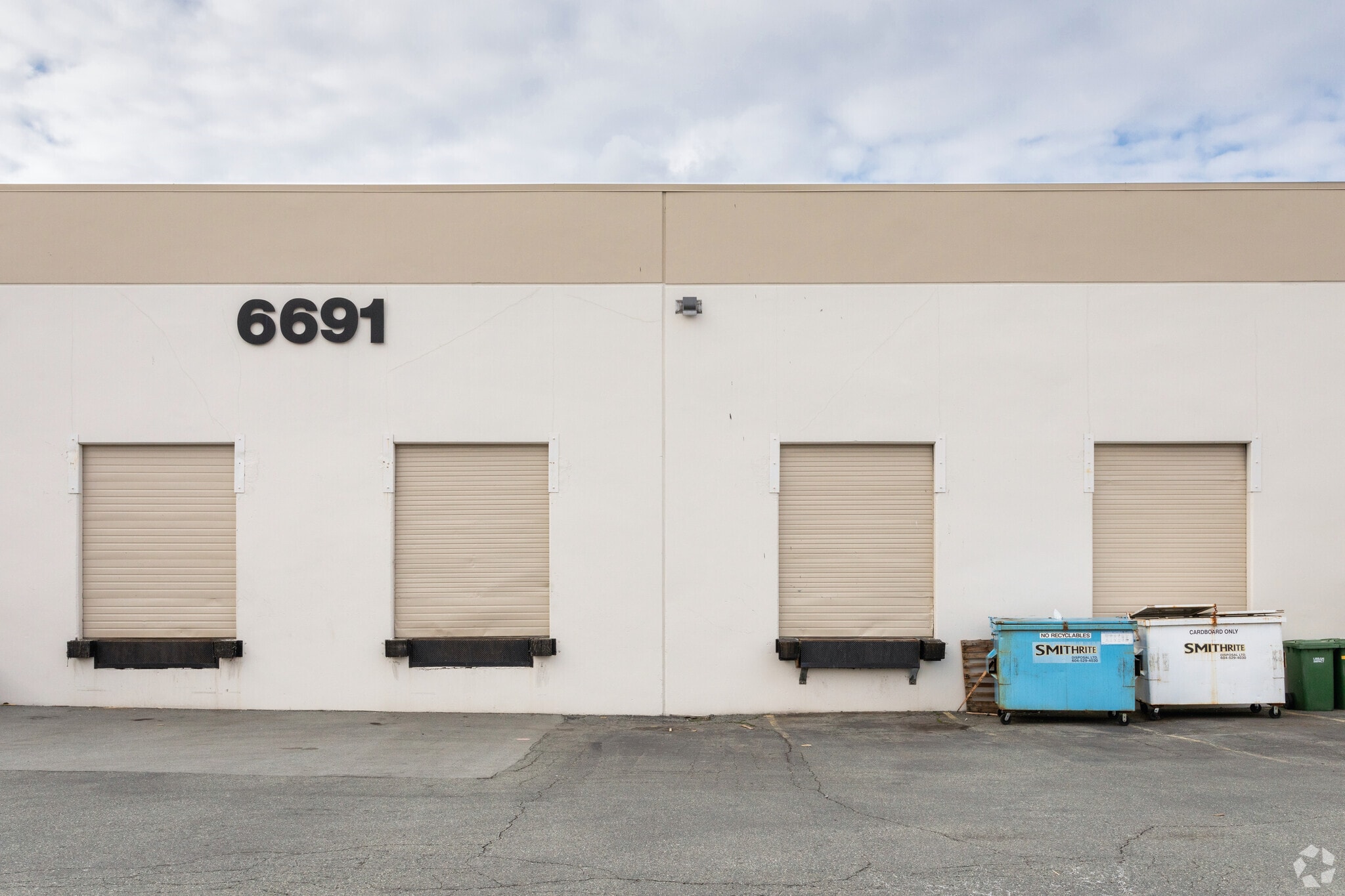 6671-6691 Elmbridge Way, Richmond, BC for lease Primary Photo- Image 1 of 5