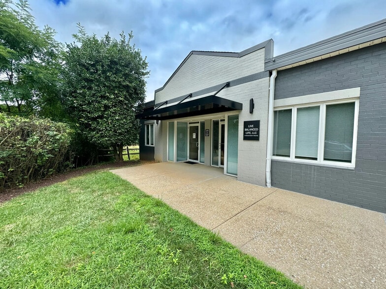 8805 Columbia 100 Pky, Columbia, MD for sale - Building Photo - Image 2 of 8