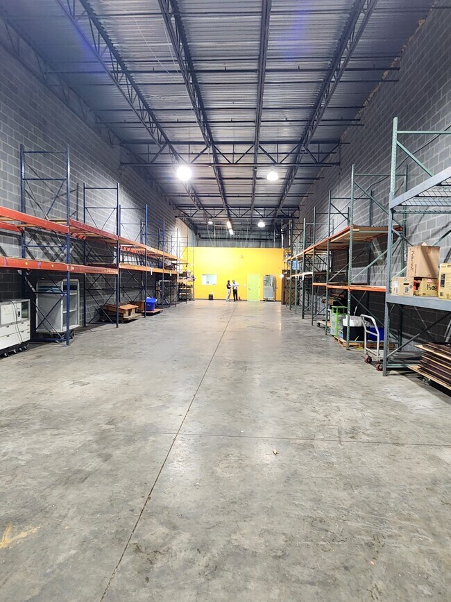 More details for 12155-12215 Livingston Rd, Manassas, VA - Industrial for Lease