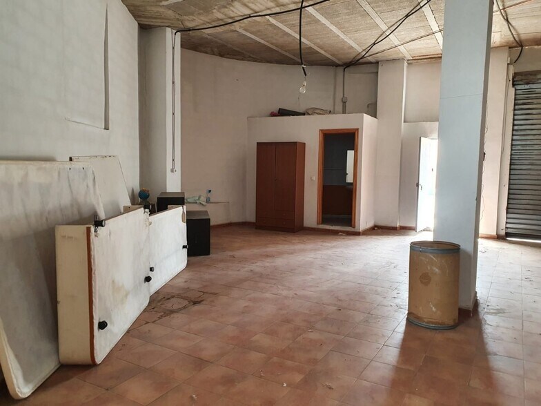 Retail in València, Valencia for sale - Building Photo - Image 3 of 5