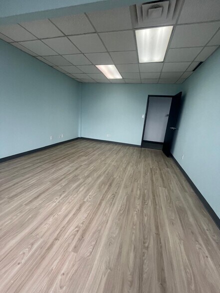2600 K Ave, Plano, TX à louer - Photo du bâtiment - Image 2 de 14
