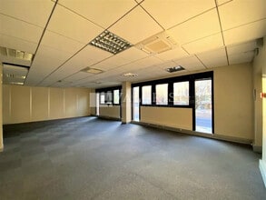 Office in Lyon for lease Building Photo- Image 2 of 3