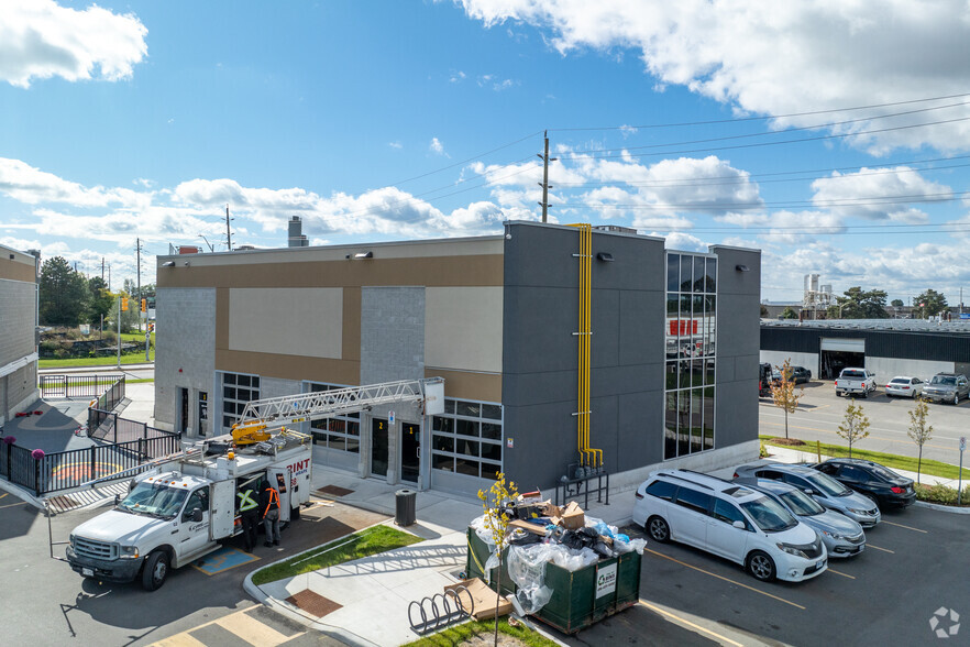 190 Station St, Ajax, ON à louer - Photo du bâtiment - Image 2 de 4