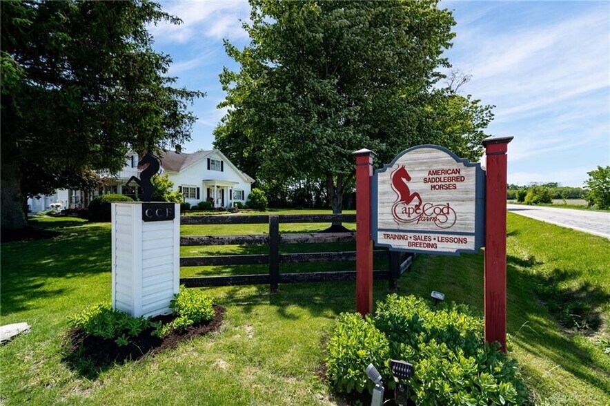 3187 E Centerville Rd, Spring Valley, OH à vendre - Photo principale - Image 1 de 72