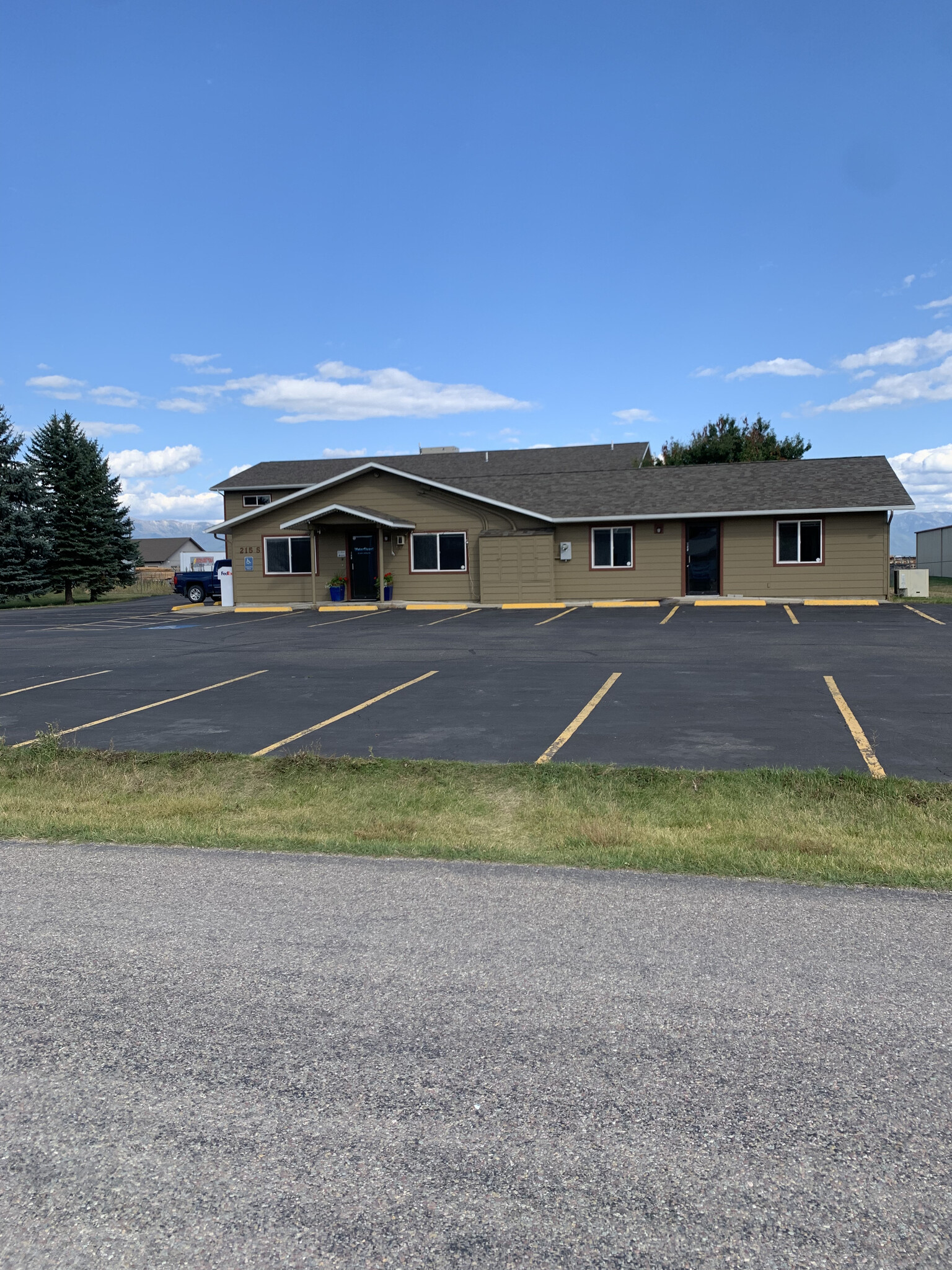 215 S Complex Dr, Kalispell, MT for sale Building Photo- Image 1 of 1