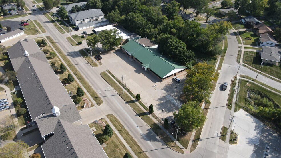 2600 Vine St, West Des Moines, IA à louer - Photo du bâtiment - Image 2 de 8