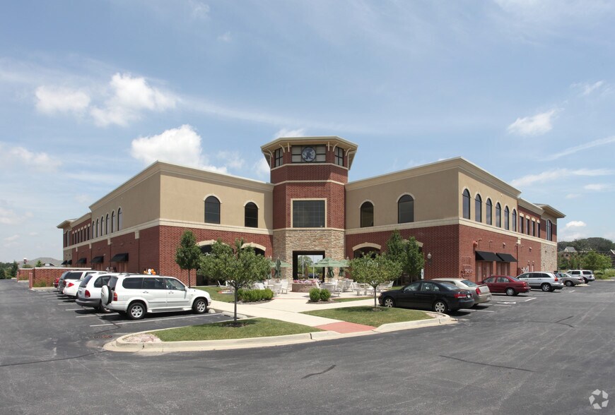 9645 Lincoln-Way Ln, Frankfort, IL à louer - Photo du bâtiment - Image 3 de 66