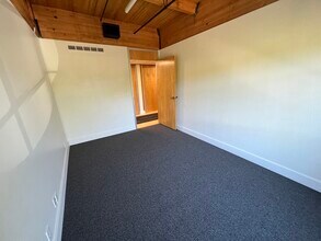 101 Lucas Valley Rd, San Rafael, CA for lease Interior Photo- Image 2 of 4