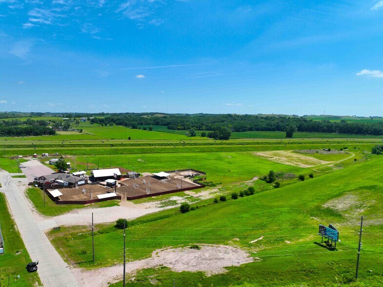 4700 41st St, Sioux City, IA à vendre - Photo du bâtiment - Image 1 de 40