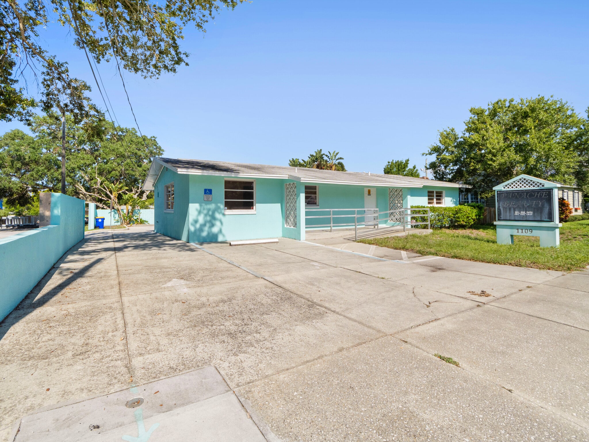 1109 Seminole Dr, Rockledge, FL for lease Building Photo- Image 1 of 6