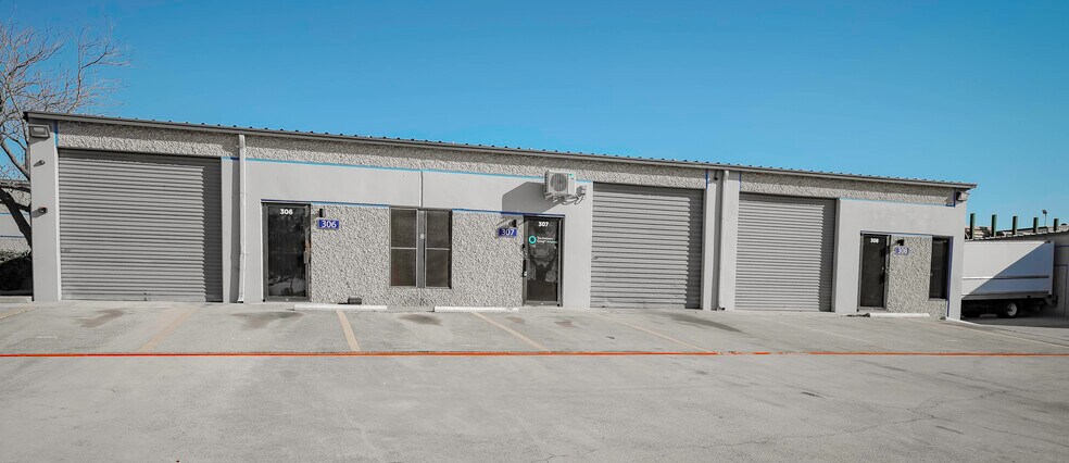 5504-1 Bandera Rd, San Antonio, TX à louer - Photo du bâtiment - Image 3 de 9