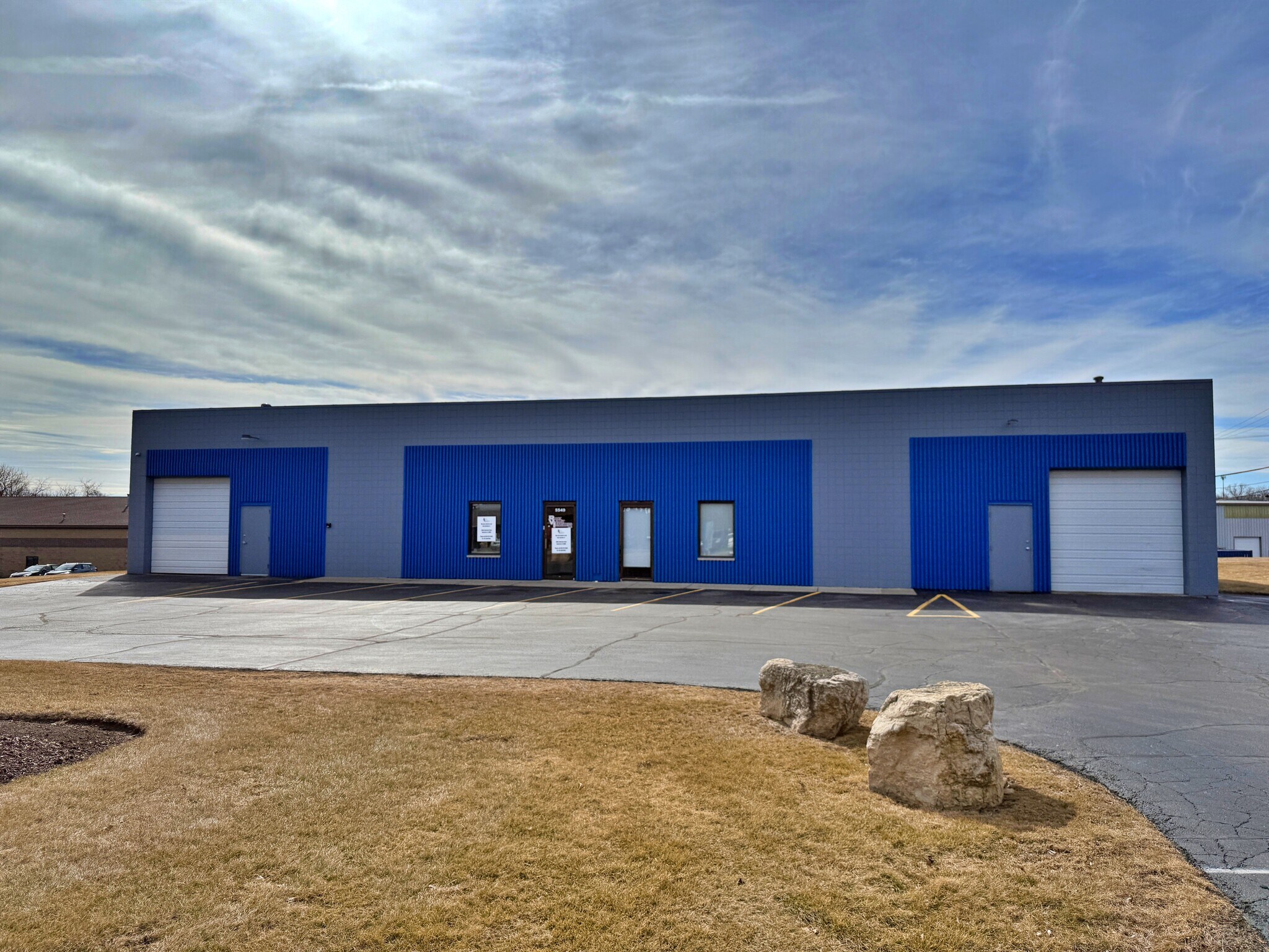 5549 International Dr, Rockford, IL à louer Photo intérieure- Image 1 de 9